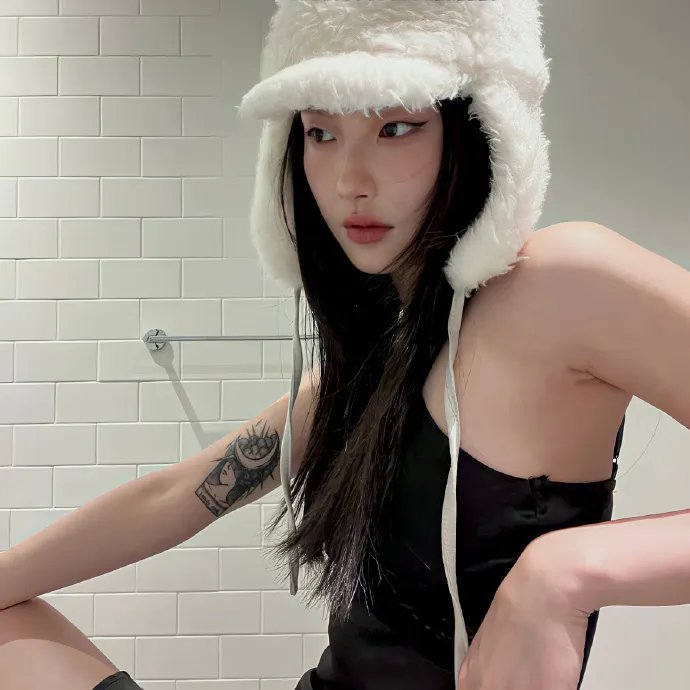 冬夜无声等花开